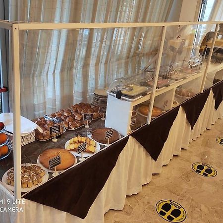 Mantovani Hotel Mariu Rimini Luaran gambar